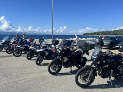 Cheap Rent a Motorcycle Split for Tourists