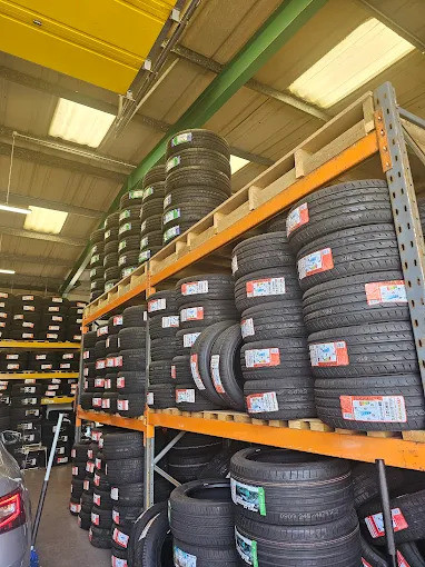 Quality Car Tyres in Aylesbury | Global Tyres Ltd